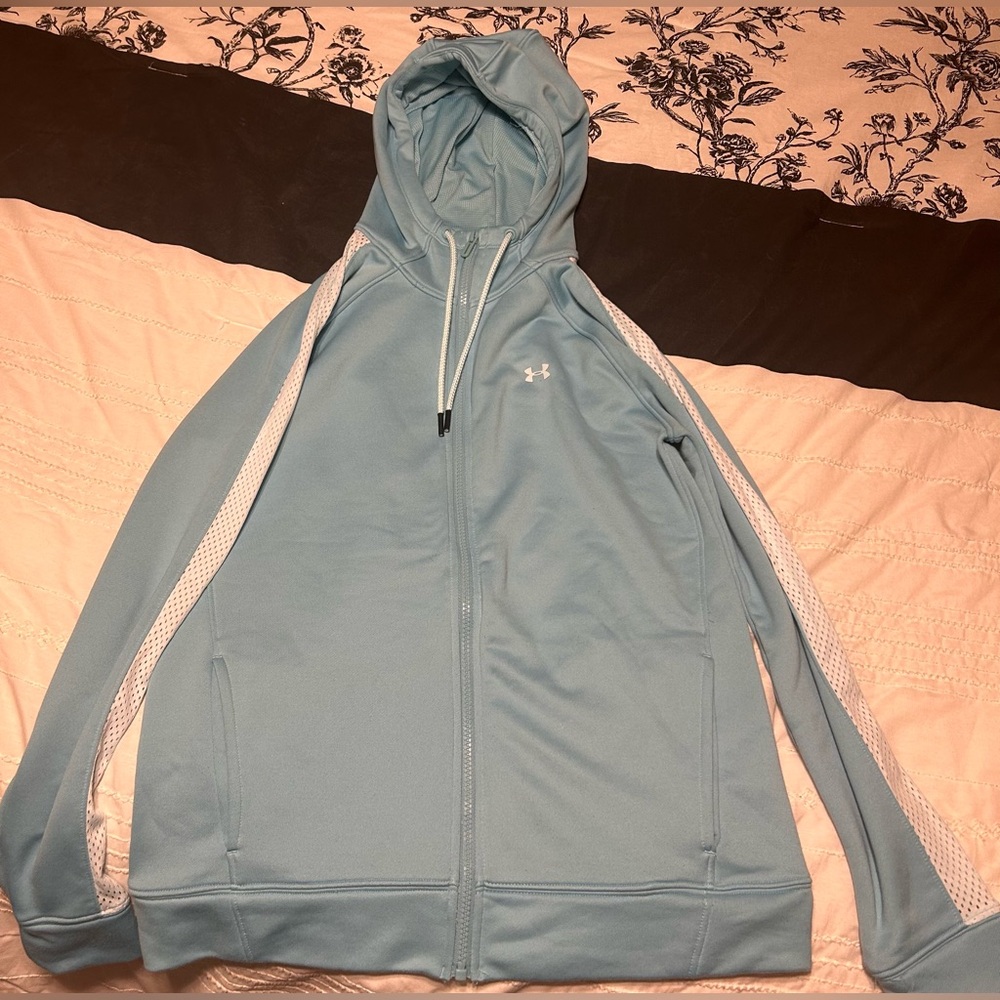 Women’s Under Armour size med
